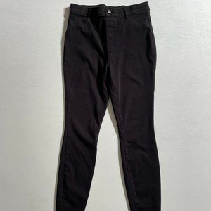 Women’s Time and Tru Black Jeggings